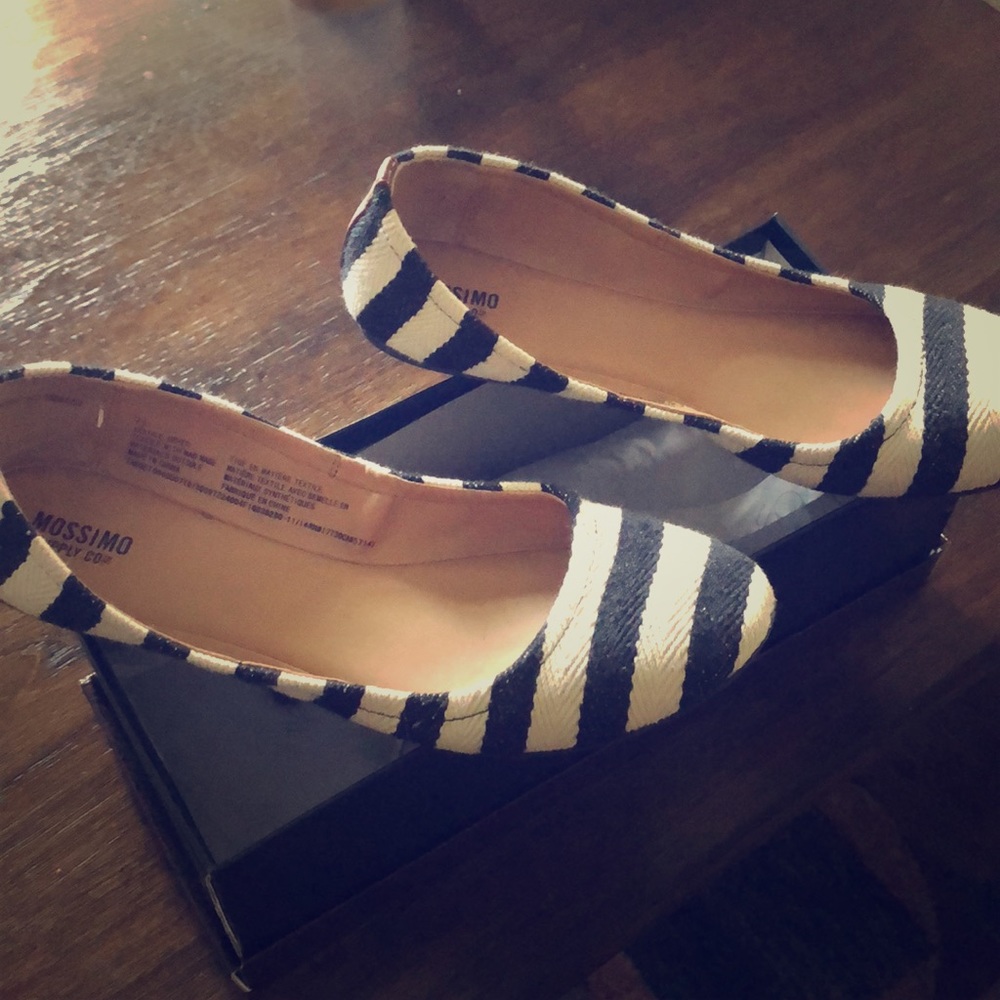 Mossimo Flats